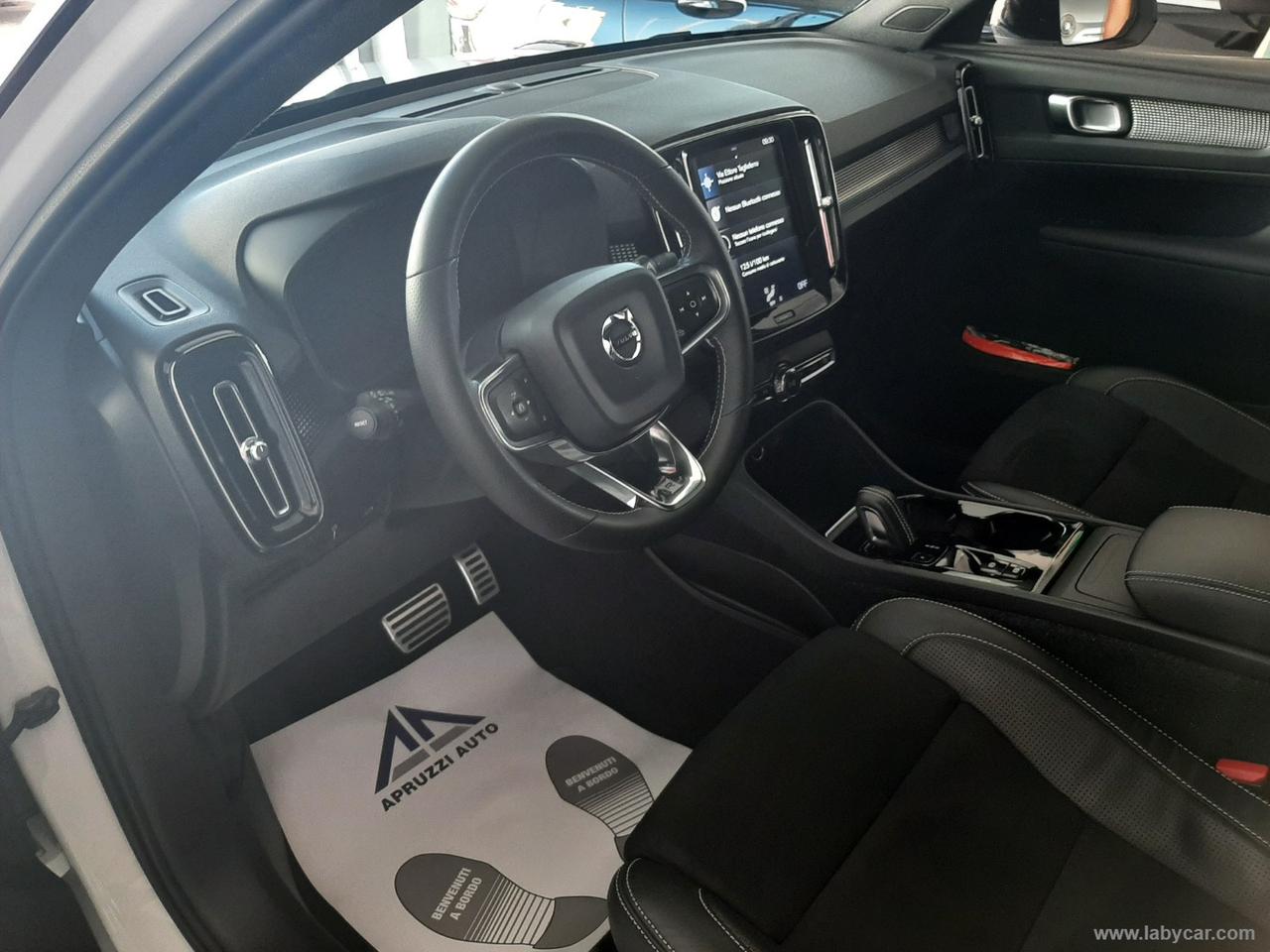 VOLVO XC40 D4 AWD Geartronic R-design