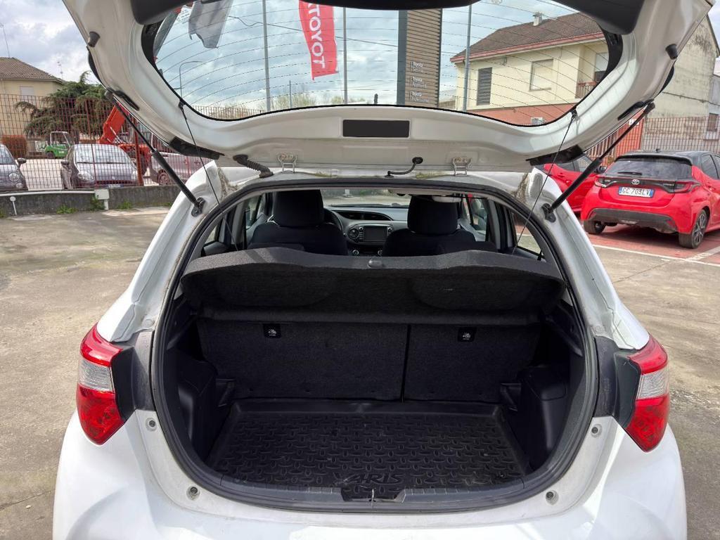 Toyota Yaris 5 Porte 1.5 VVT-i Hybrid Lounge Blue E-CVT