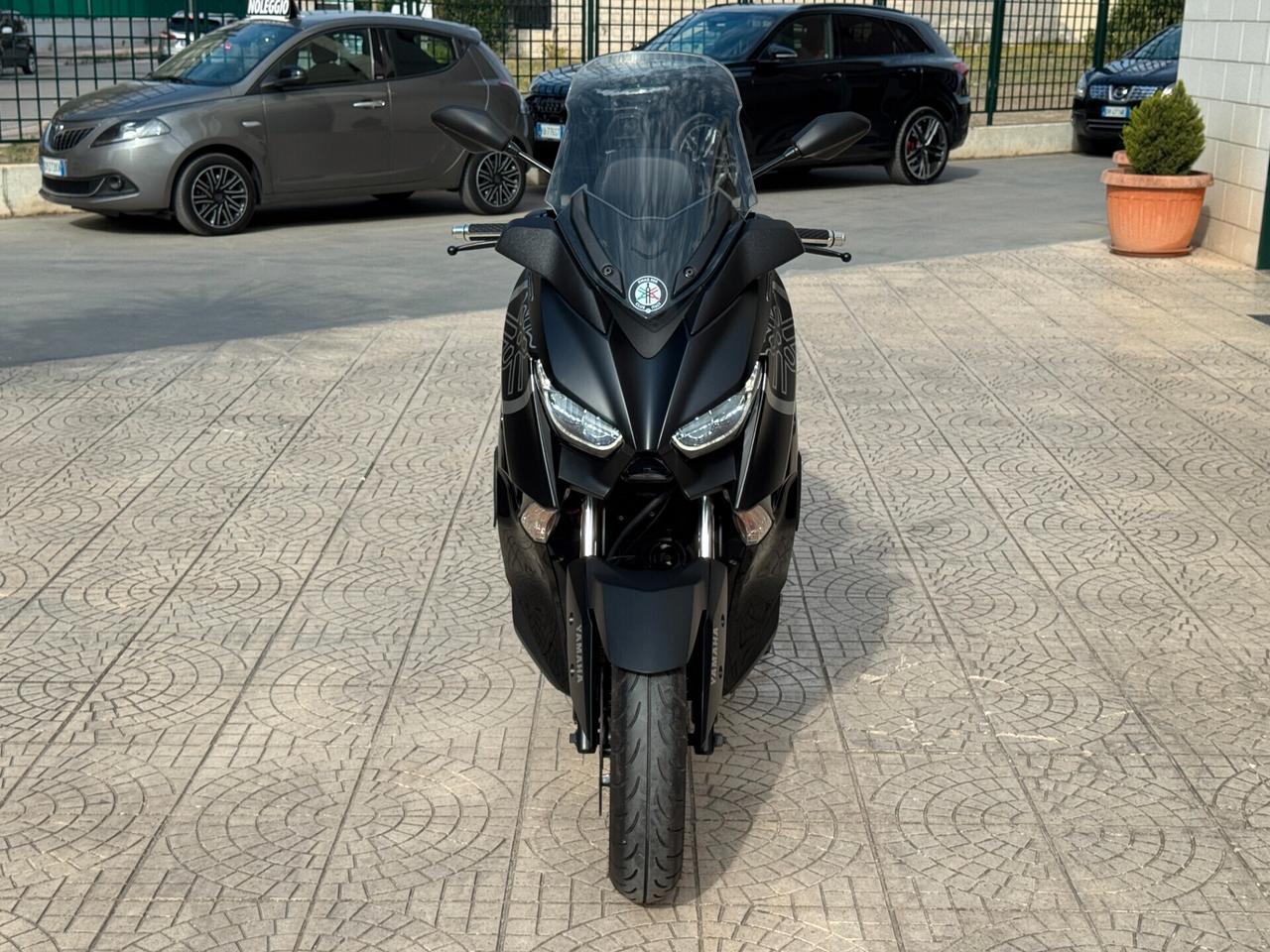 YAMAHA X-MAX 300 ABS IRON MAX 28CV