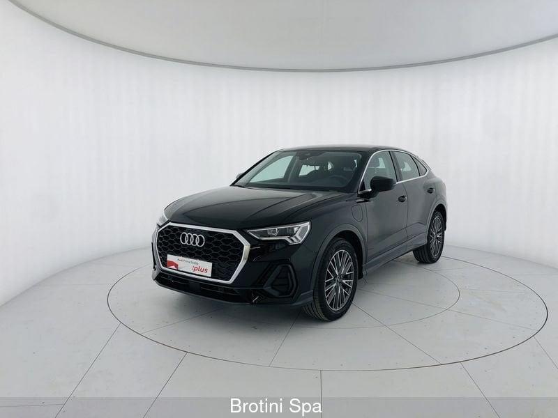 Audi Q3 SPB 45 TFSI e S tronic Business Plus