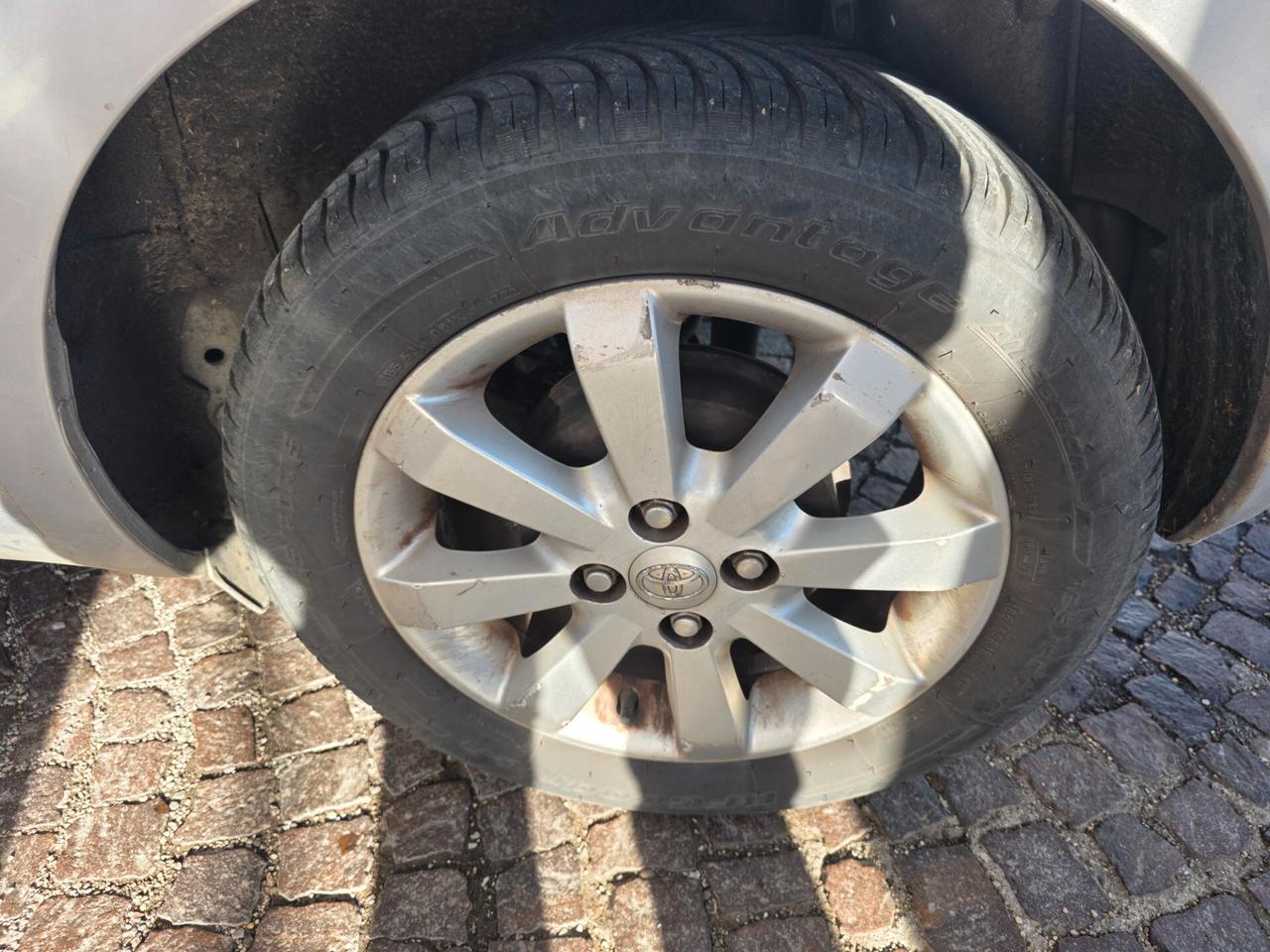 Toyota Yaris 1.4 D-4D 5porte con 254.000km Neopatentati ok