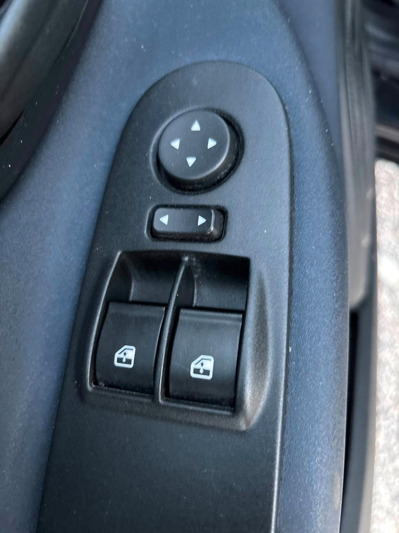 Lancia Ypsilon 1.0 FireFly 5 porte S&S Hybrid Silver Plus