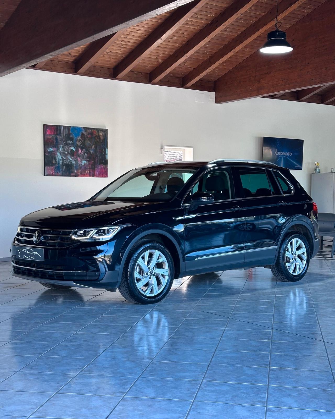 Volkswagen Tiguan 2.0 TDI 150 CV SCR DSG Elegance