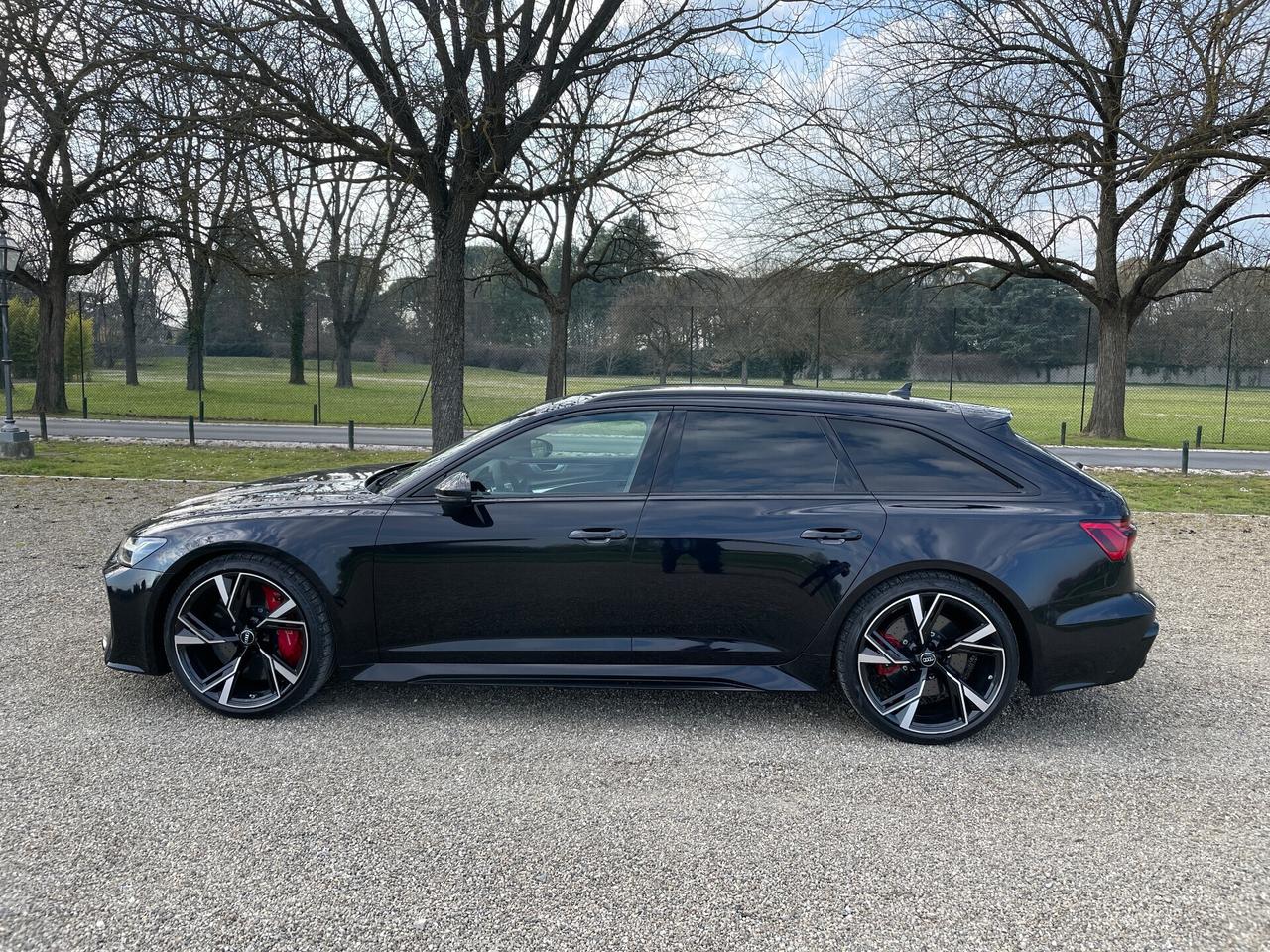 Audi RS6 RS 6-Leggere la descrizione