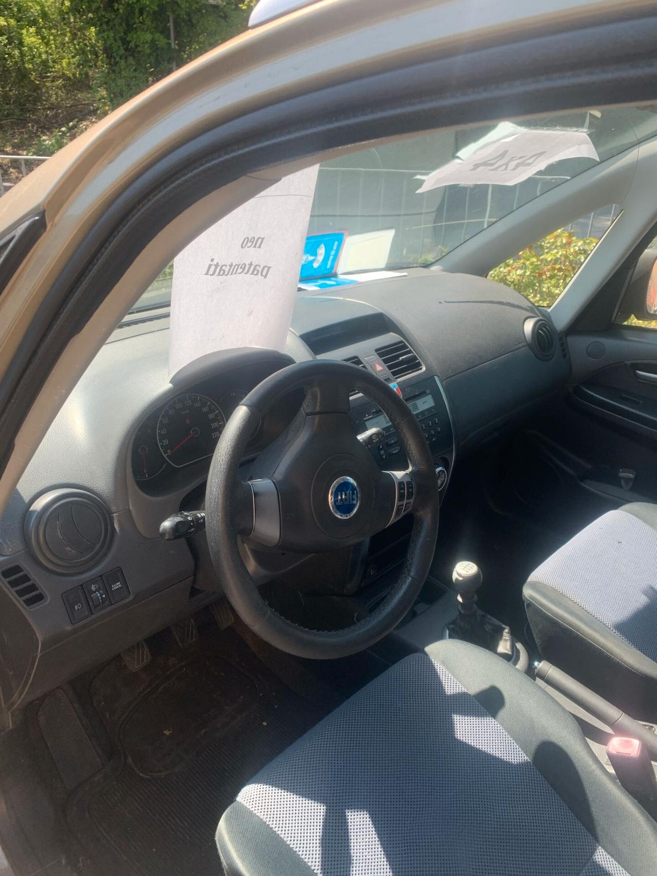 Fiat Sedici 2.0 MJT 16V 4x4 Emotion full, in buone condizioni generali, manutentata, neo patentati