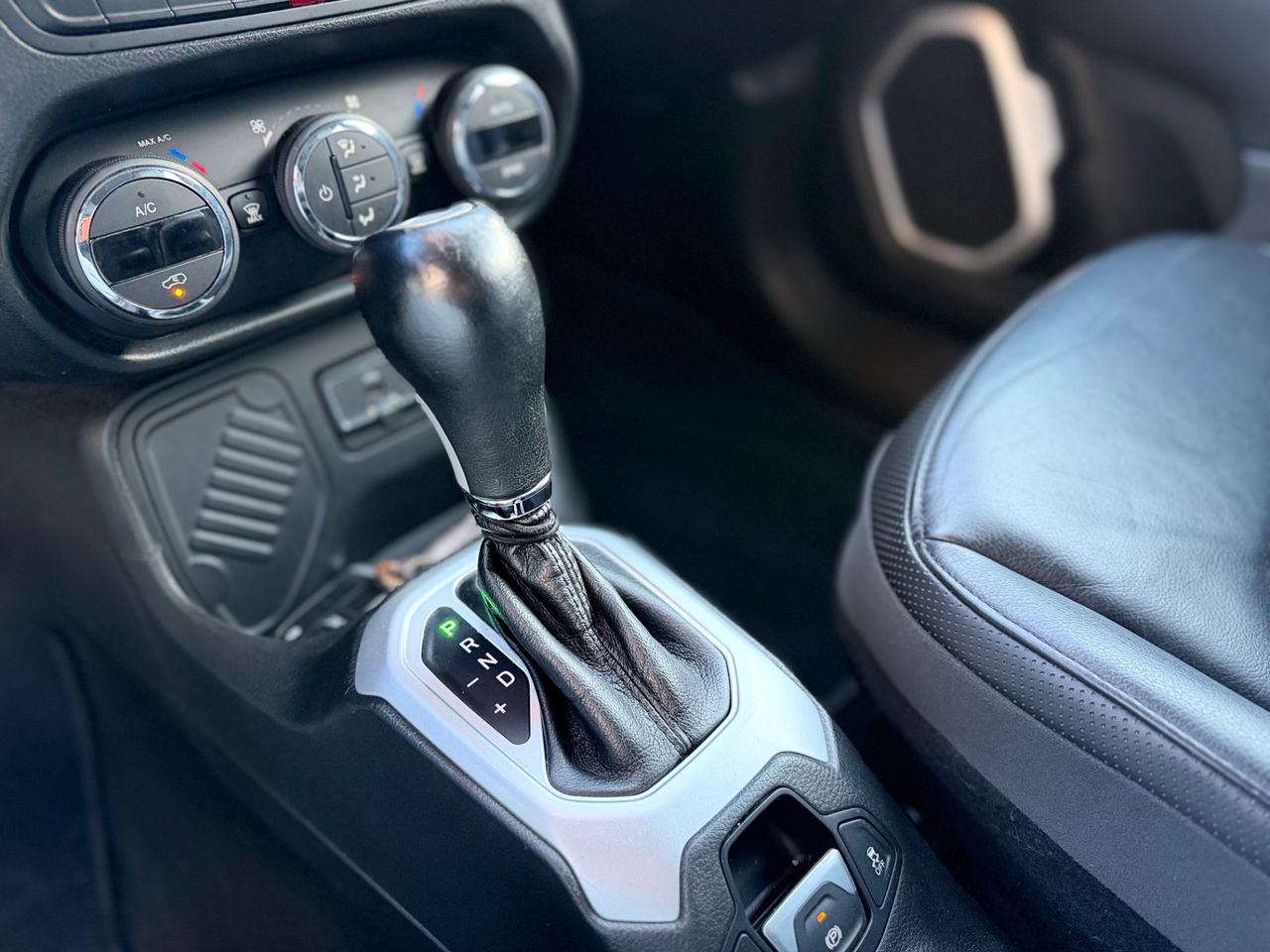 Jeep Renegade 1.6 Mjt DDCT 120 CV Limited AUTOMATICA STRAFULL!!