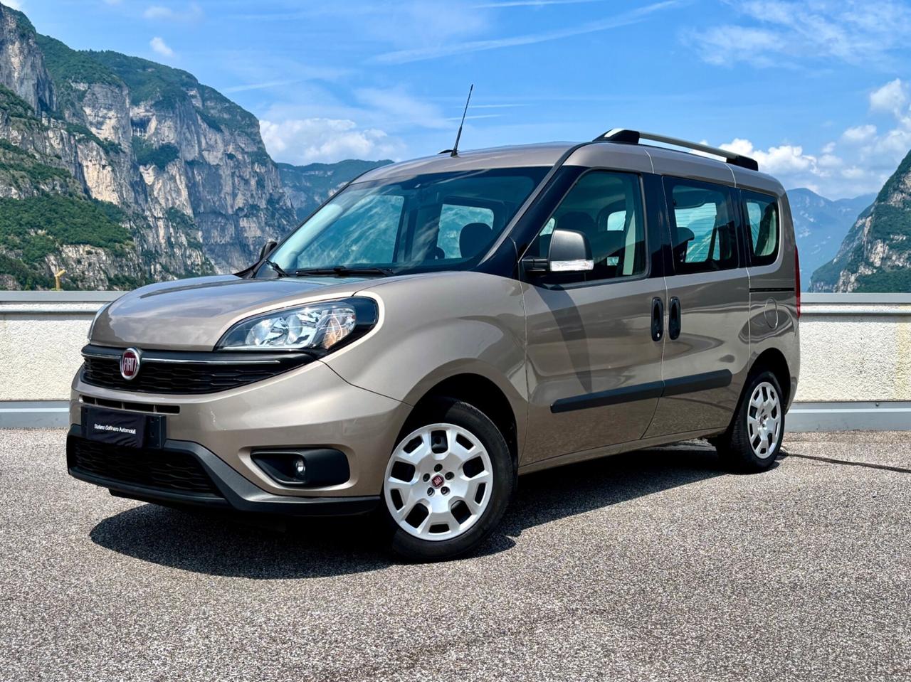 Fiat Doblo 1.4 T-Jet 16V Natural Power Lounge