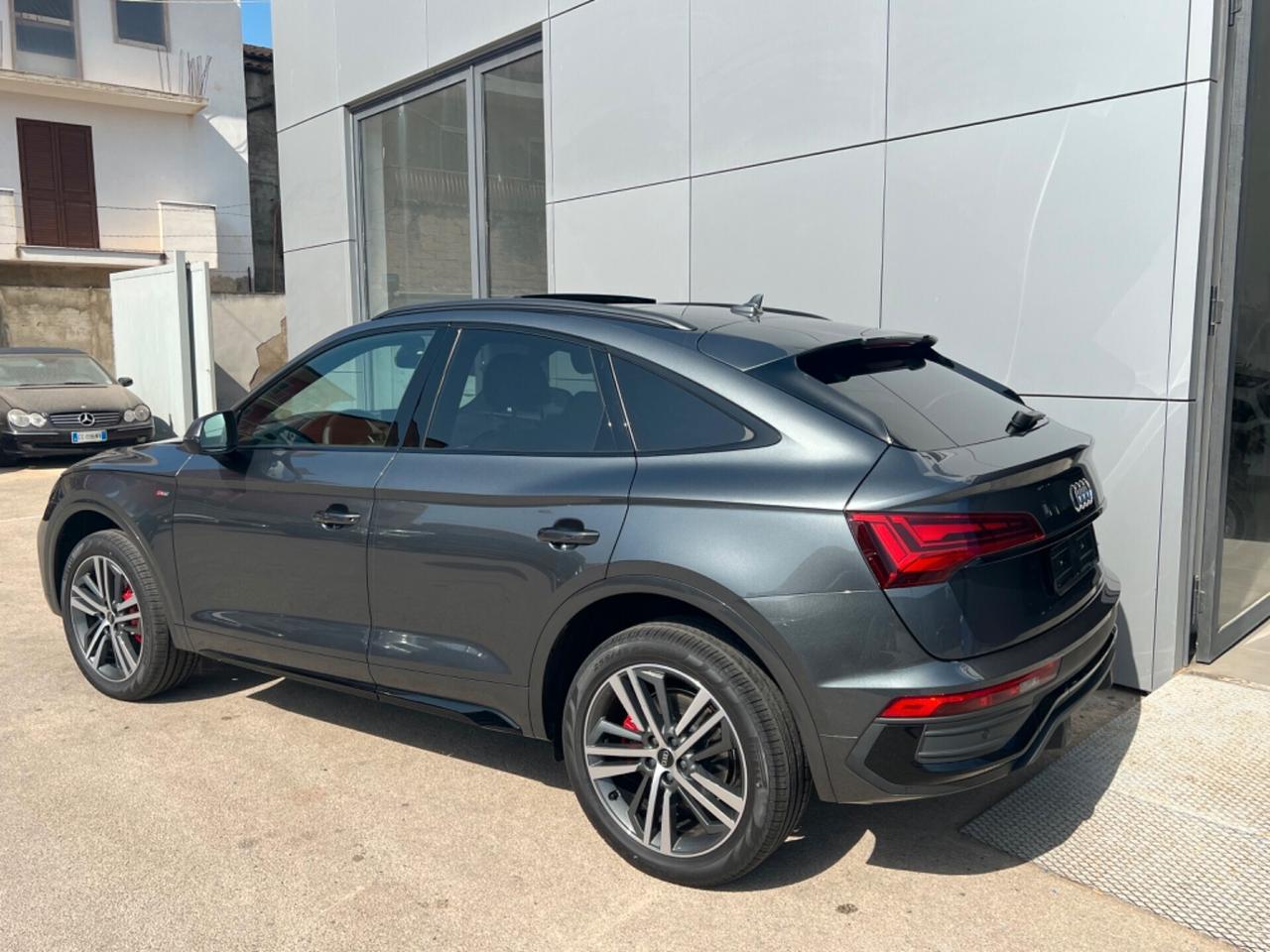 Audi Q5 SPB 40 TDI quattro S tronic S line plus - listino €81.300 - scontata €67.900