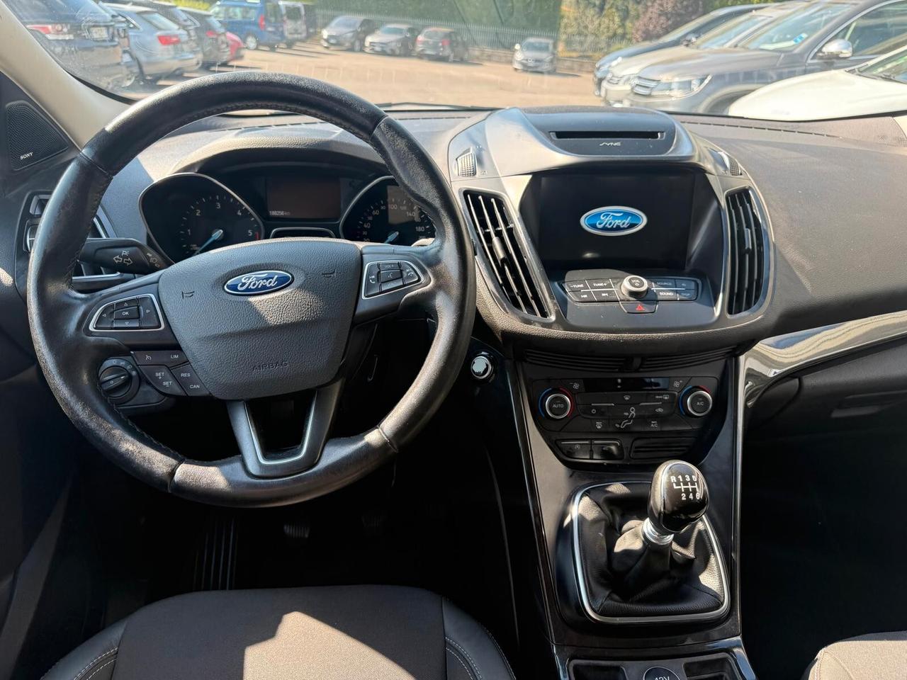 Ford Kuga 1.5 TDCI 120 CV S&S 2WD Titanium