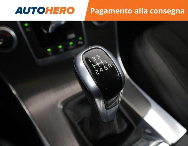 VOLVO V60 D3 Momentum