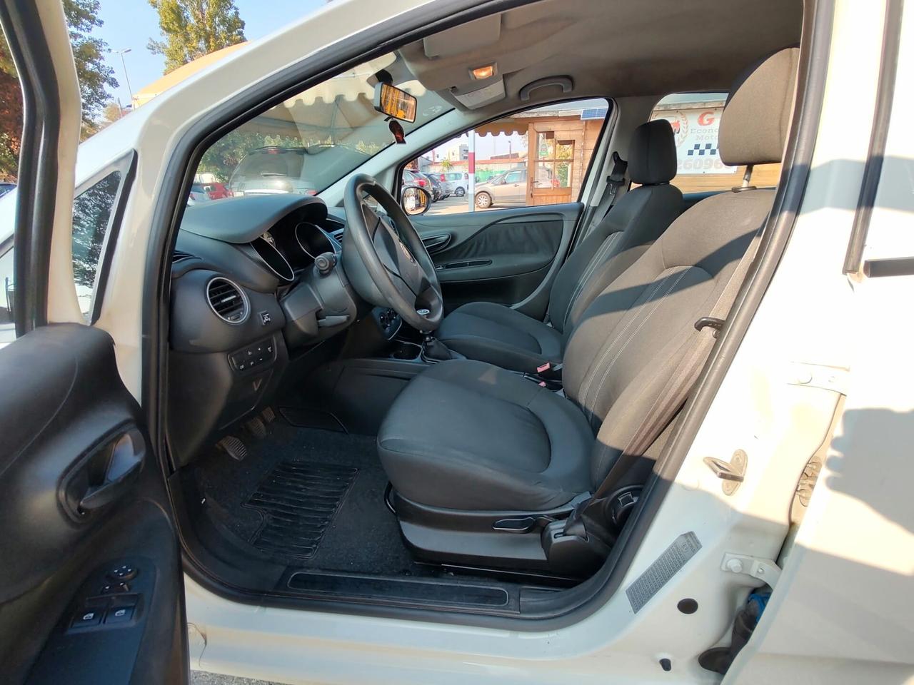 Fiat Punto 1.2 STREET 5 PORTE, EURO 6, BENZINA\GPL, OK NEOPATENTATI
