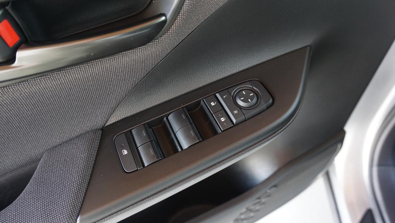 Toyota C-HR 1.8 hev Active fwd e-cvt