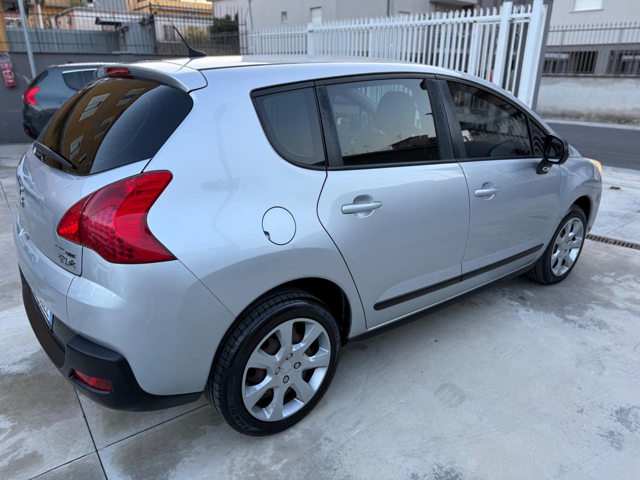 Peugeot 3008 BlueHDi 120 S&S EAT6 Allure