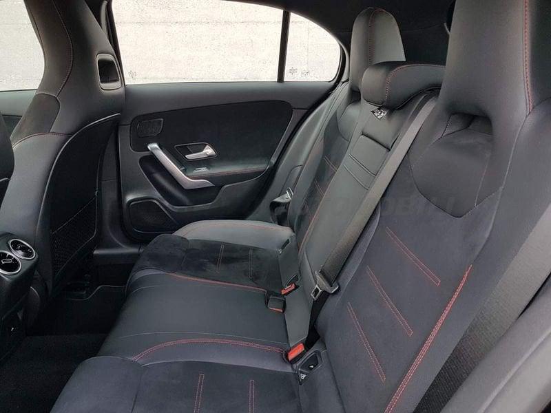 Mercedes-Benz Classe A A 180 d AMG Line Premium auto