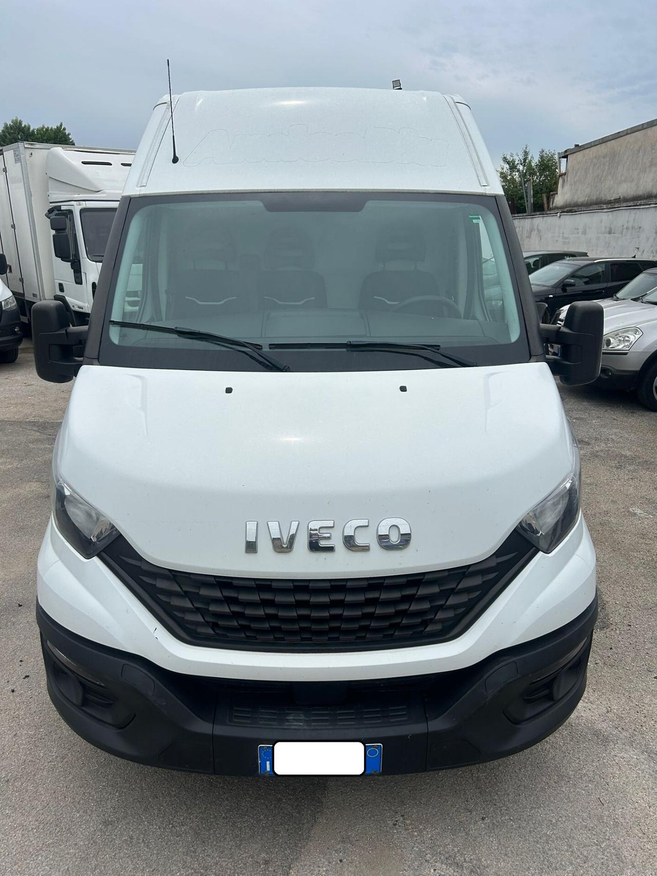 iveco daily 35s14 anno 2020 furgone e.6
