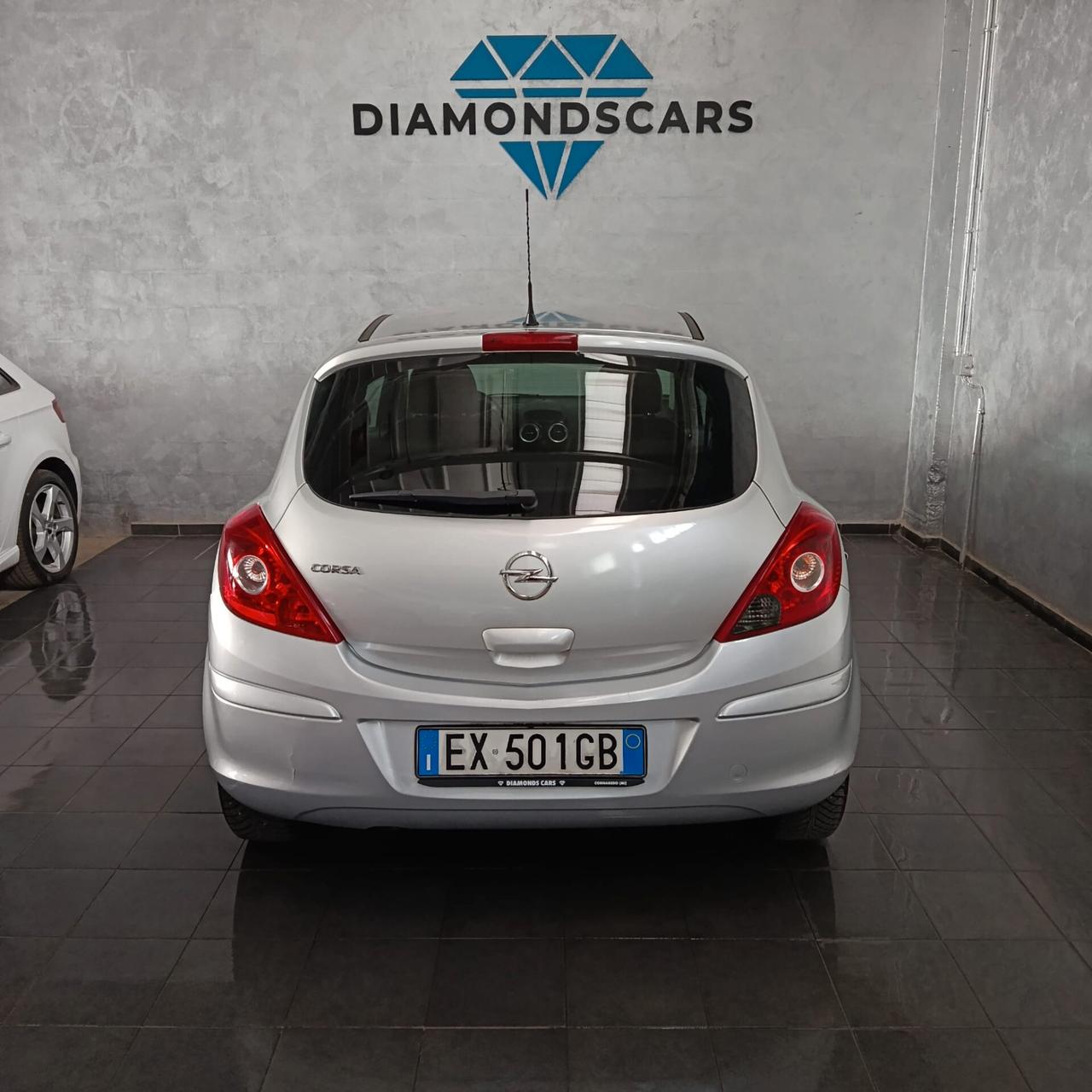 Opel Corsa 1.2 BENZINA Edition