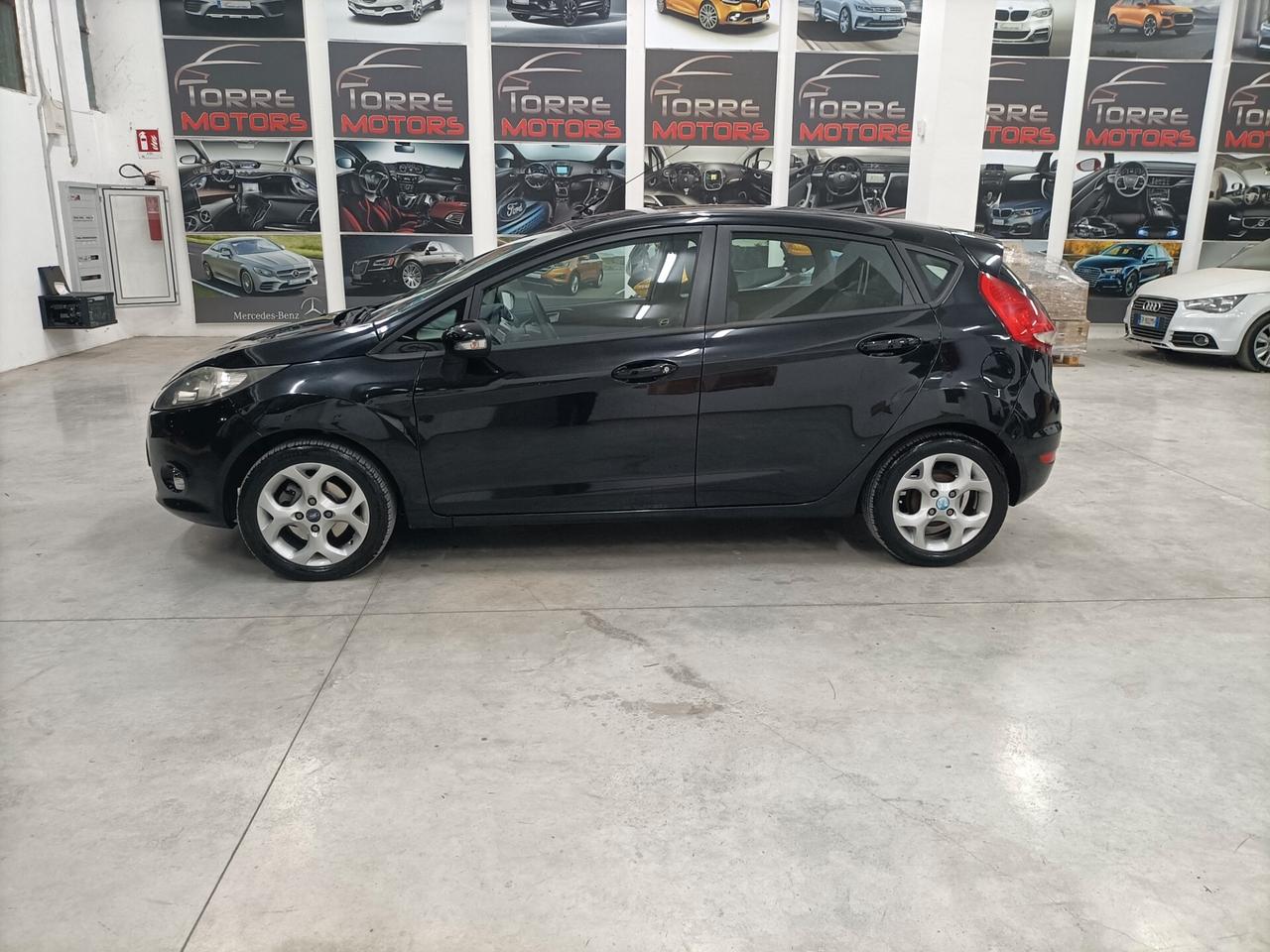 Ford Fiesta 1.4 TDCi 70CV 5 porte Titanium 11/2011