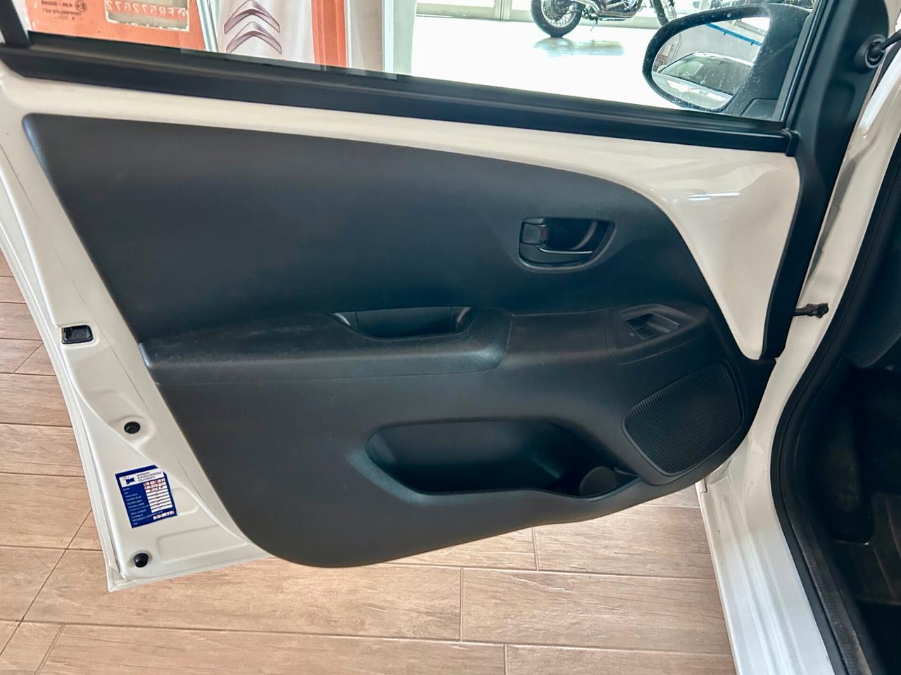 Citroen C1 VTi 68 5 porte Feel TUA A 129€ AL MESE