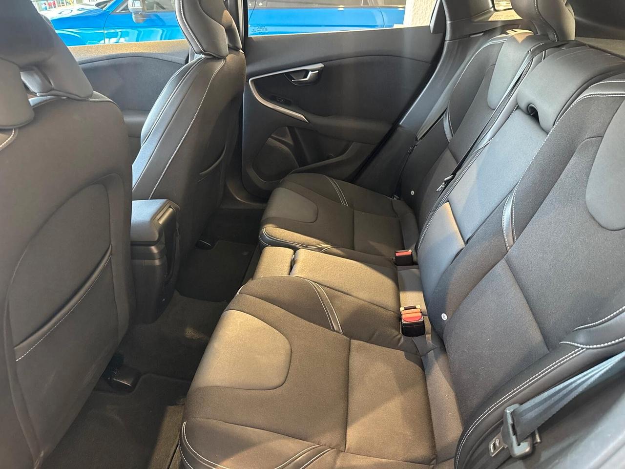 Volvo V40 D2 Momentum
