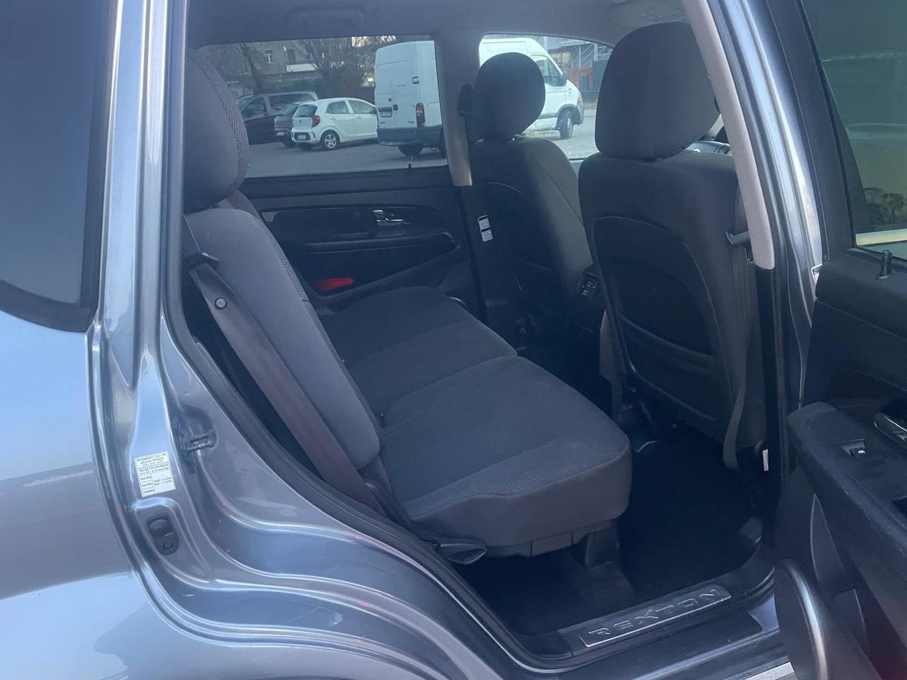 Ssangyong Rexton W 2.0 Xdi 4x4 2013