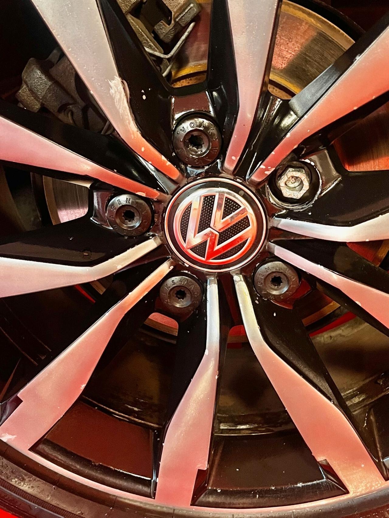 VOLKSWAGEN GOLF VII 105 CV TDI HIGHLINE DSG RETROCAMERA CERCHI IN LEGA OK NEOPATENTATI