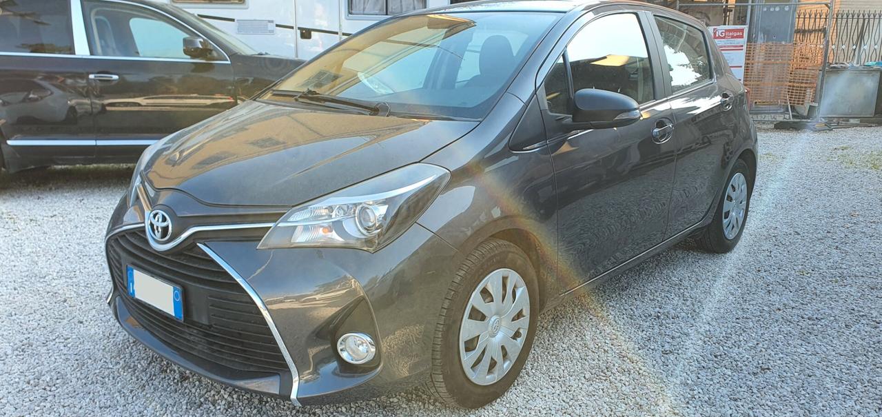 Toyota Yaris 1.0 5 porte Lounge