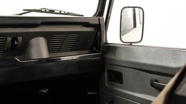 LAND ROVER Defender Td5 SW County**VEICOLO IN CONTO VENDITA**UNIPRO