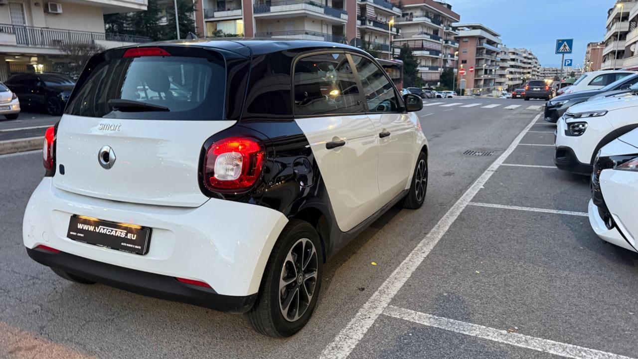 Smart ForFour EQ Passion LED PDC CERCHI 15 SOLO 30000 KM