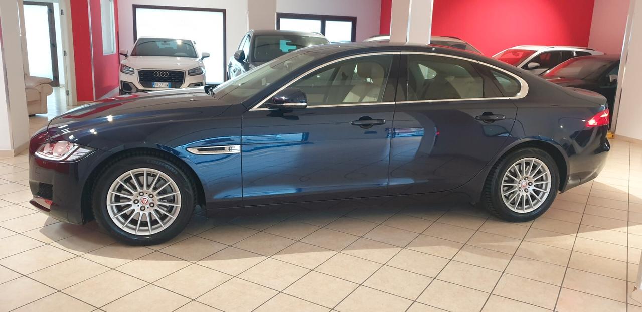 Jaguar XF 2.0 D 180 CV aut. Prestige