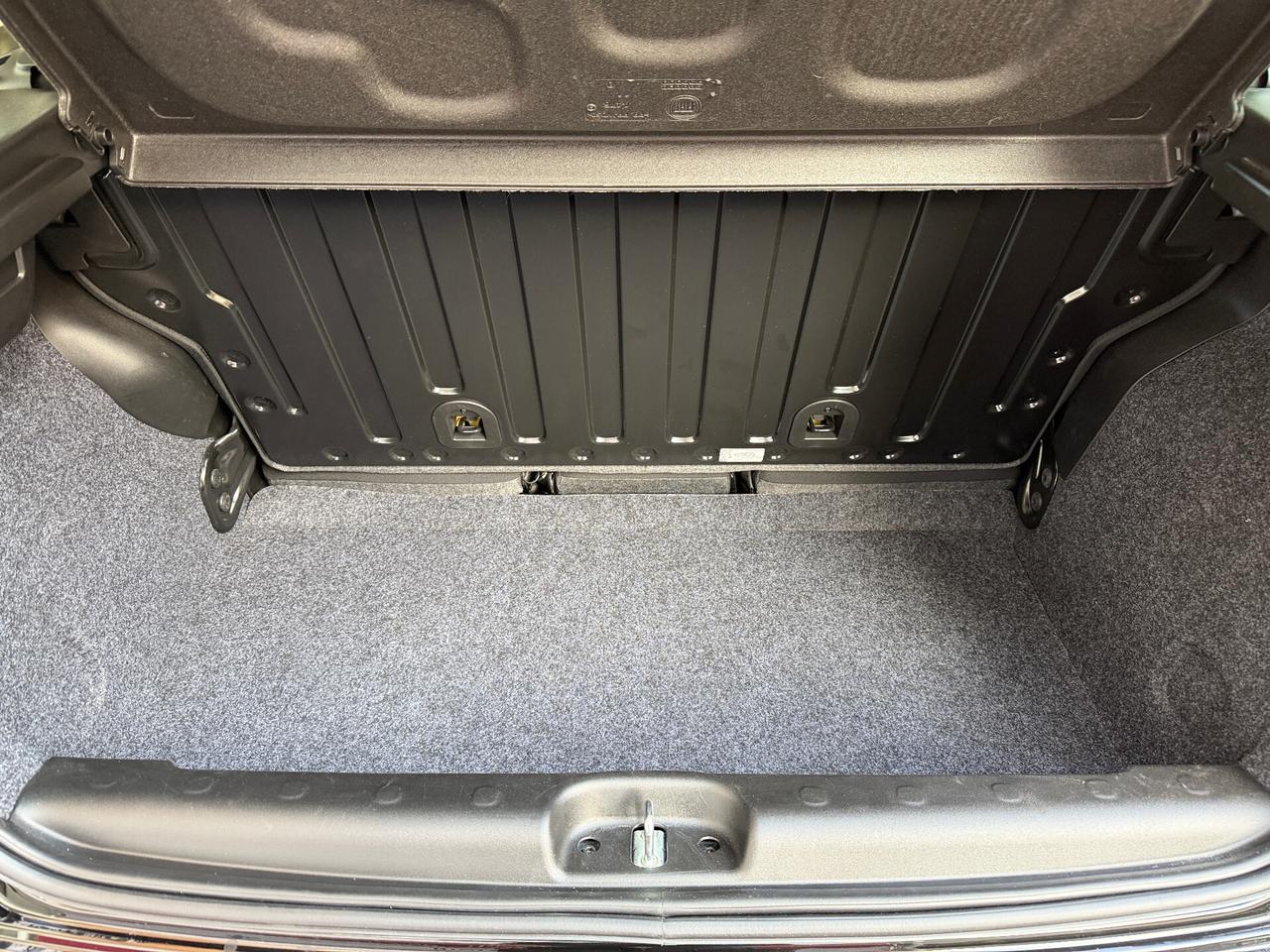 Fiat Panda 1.0 Hybrid – 02/2025 | 11.446 km – PARI AL NUOVO | NEOPATENTATI OK