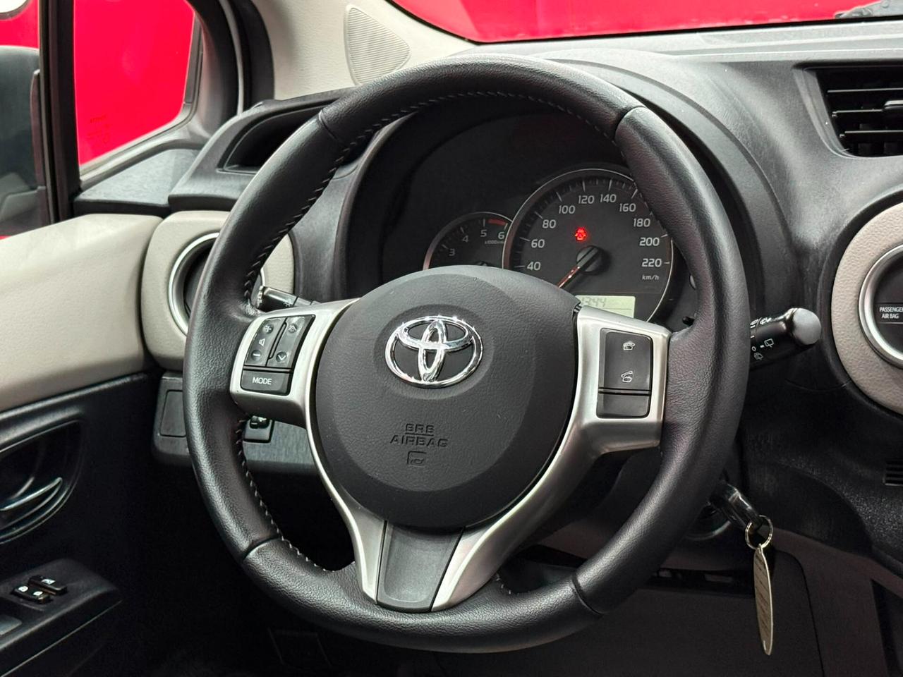 Toyota Yaris 1.4 D-4D 90cv Lounge - 2012