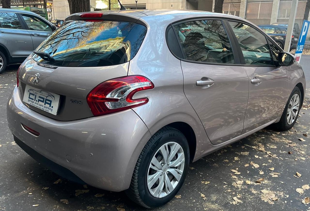 Peugeot 208 1.4 HDi 68 CV 3 porte Access