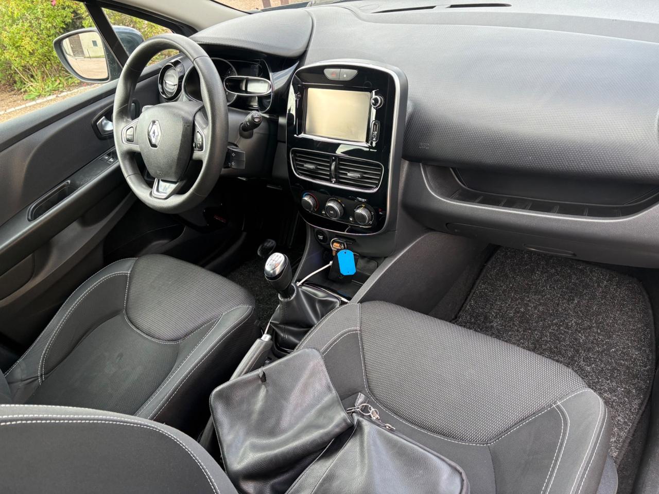 Renault Clio .900..benzina/ GPL anno 2018 km 130