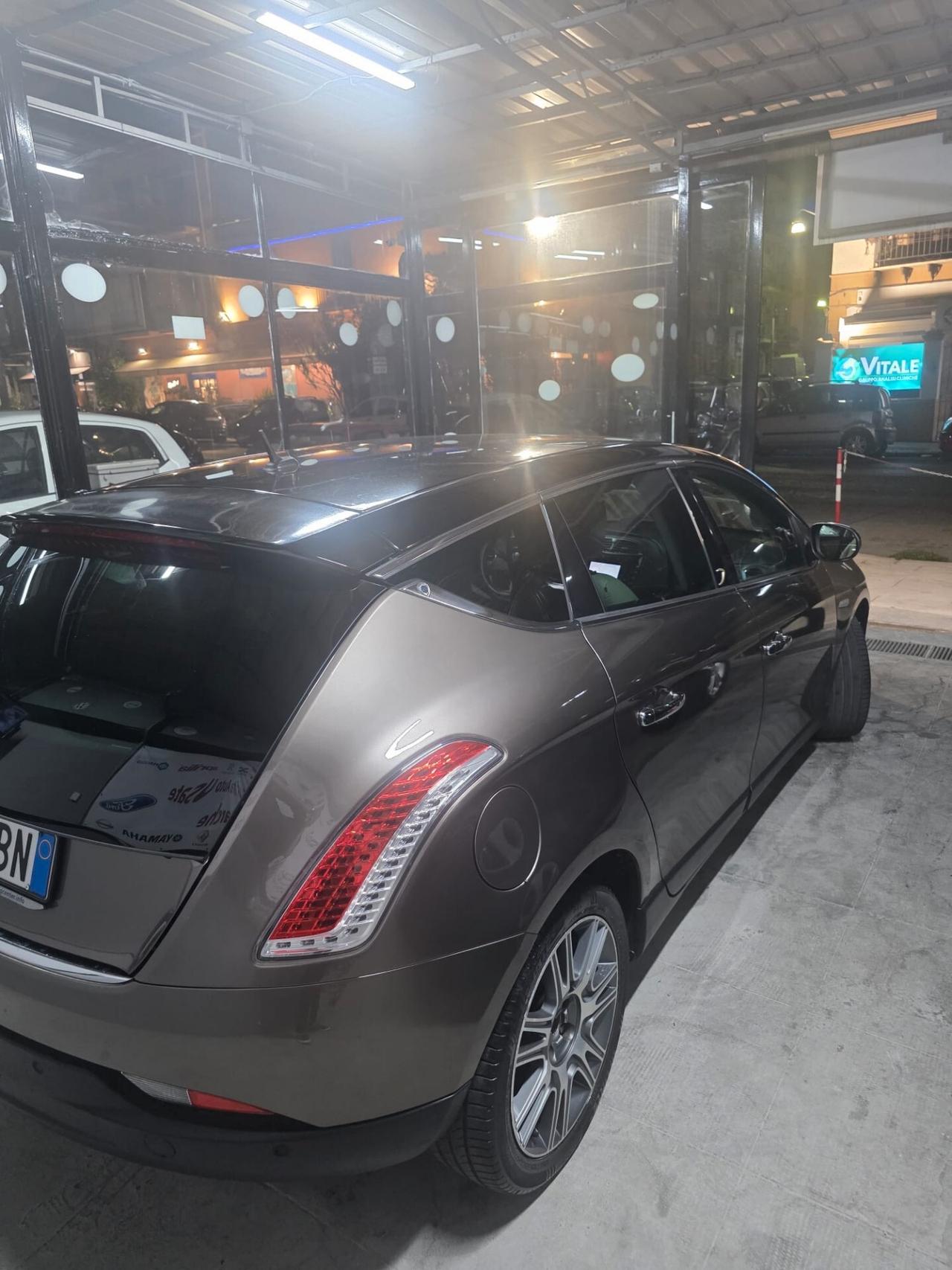 Lancia Delta 1.6 MJT DPF Selectronic Platinum
