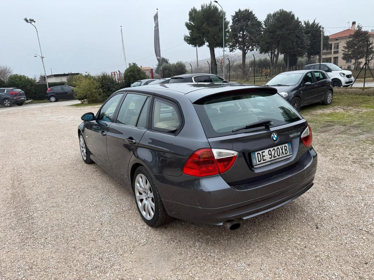 Bmw 320 320d cat Touring Attiva