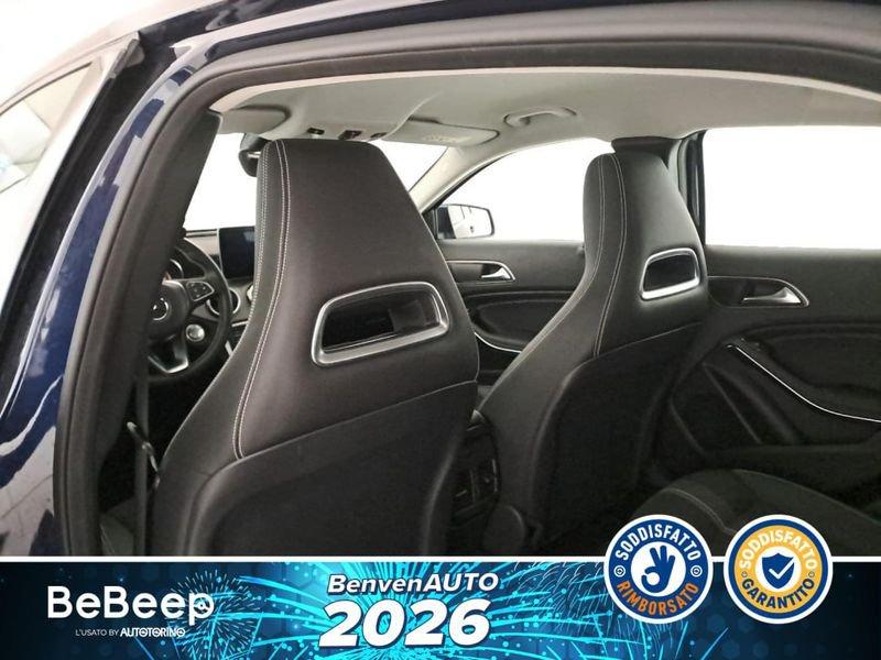 Mercedes-Benz GLA 200 D SPORT 4MATIC AUTO