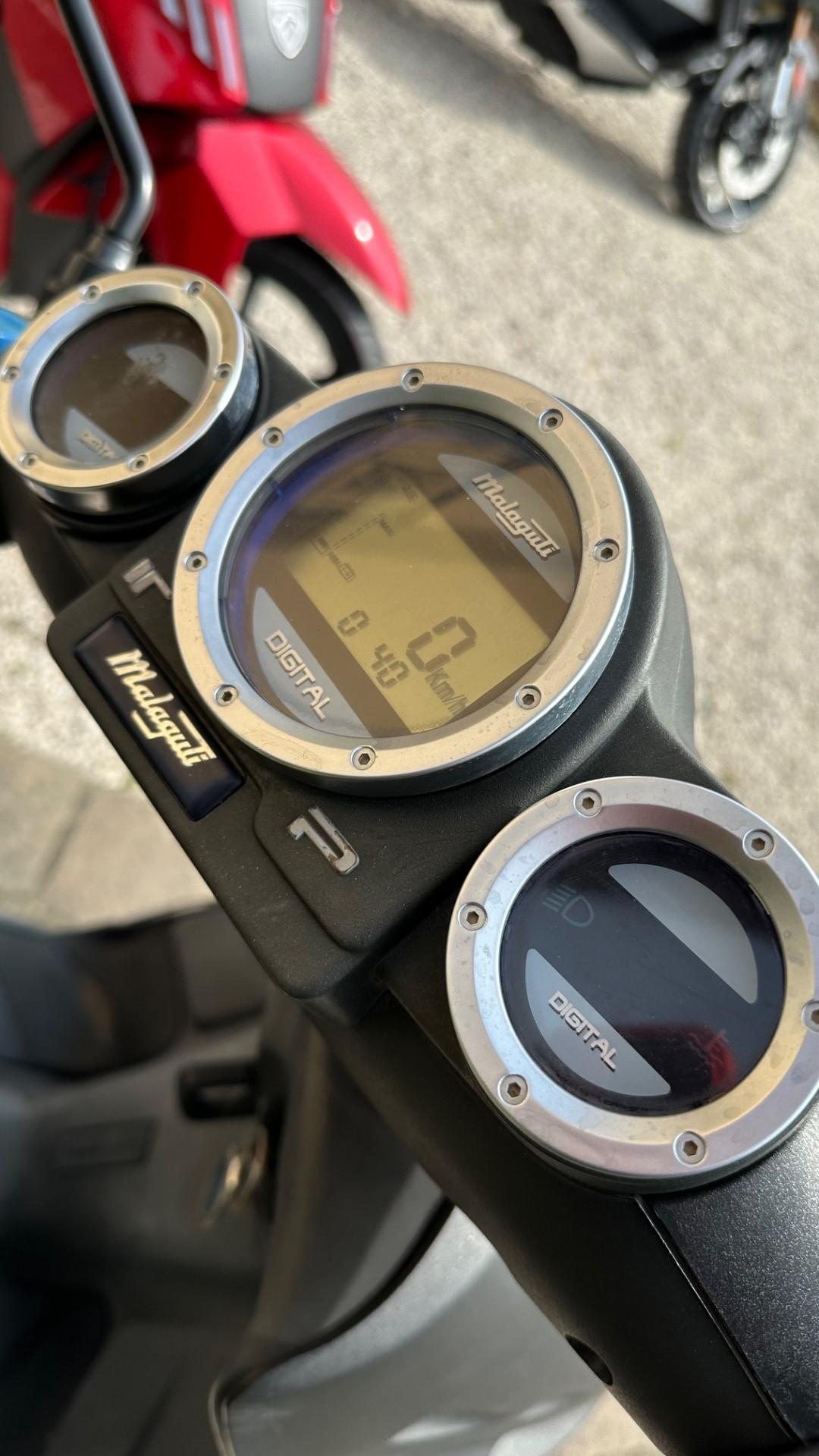 Malaguti F12 Phantom 50 Liquido Doppio disco