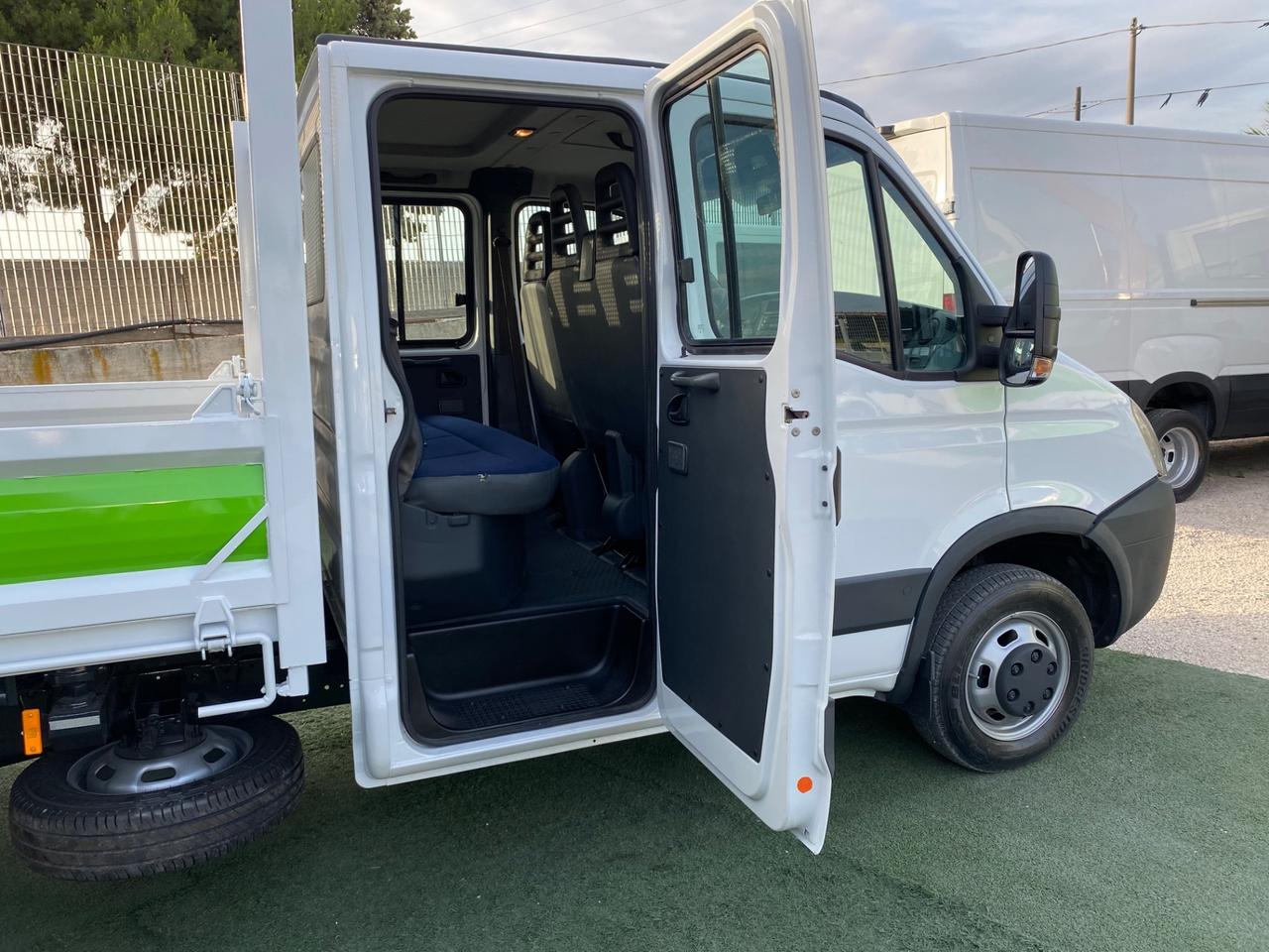 Iveco Daily 35C15 Posti 7 Ribaltabile Trilaterale