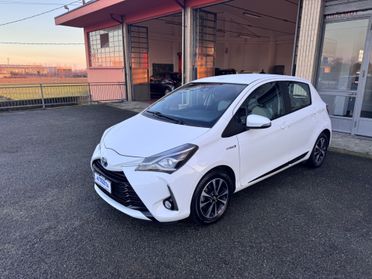 Toyota Yaris 1.5 Hybrid 5 porte Business