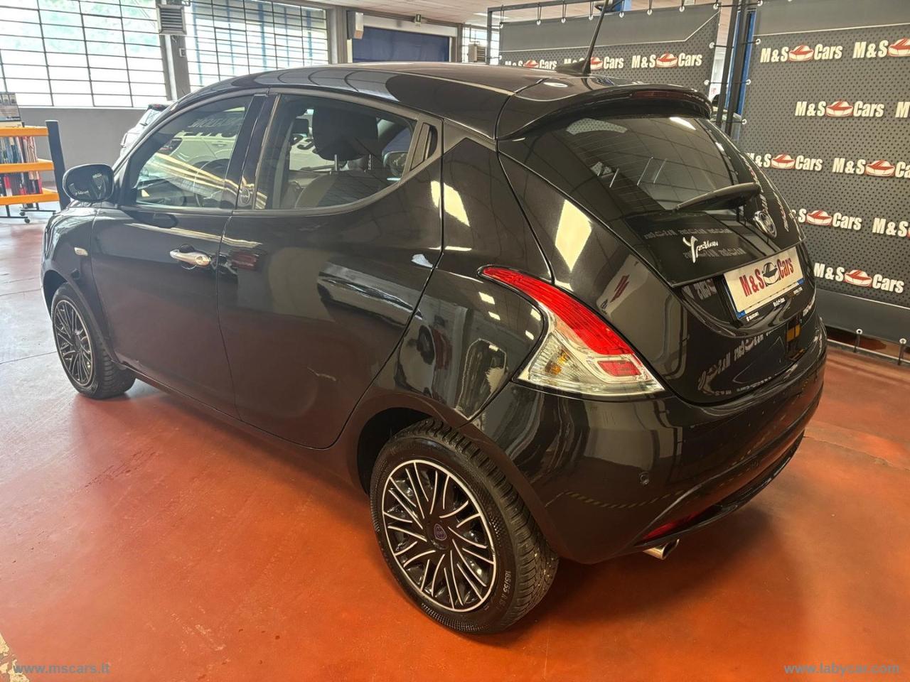 LANCIA Ypsilon 1.0 FireFly 5p.S&S Hybryd Gold