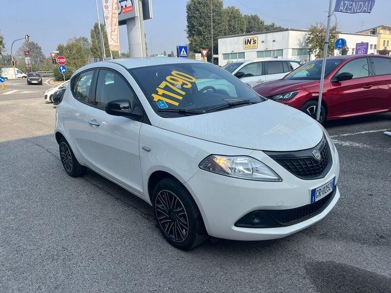 Lancia Ypsilon Ypsilon 1.0 FireFly 5 porte S&S Hybrid Silver Plus