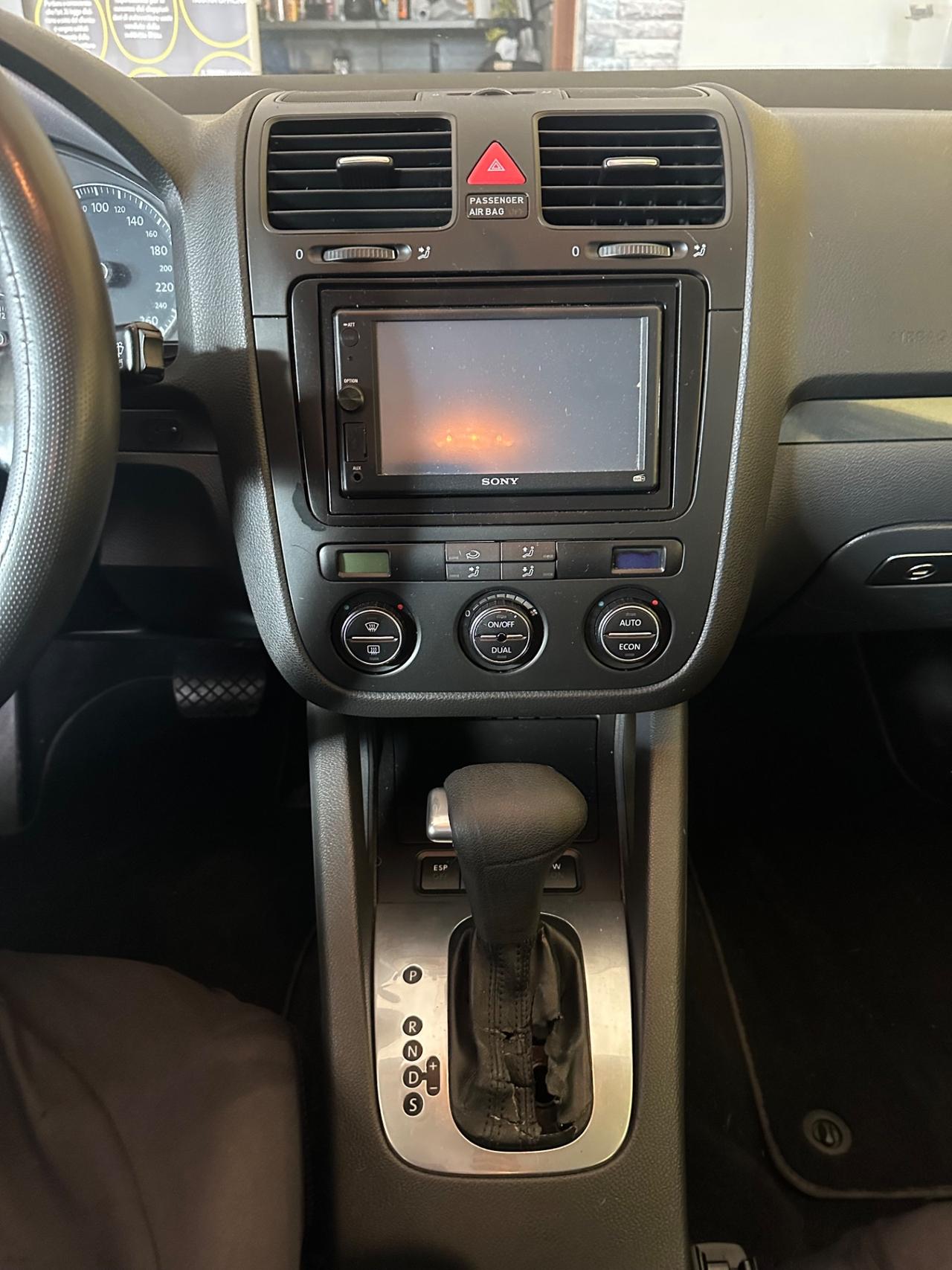 Volkswagen Golf Gtd cambio automatico