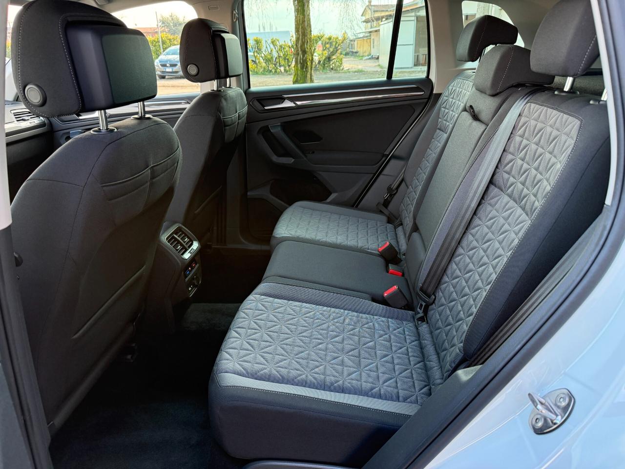 Volkswagen Tiguan 2.0 TDI 150 CV SCR DSG Elegance