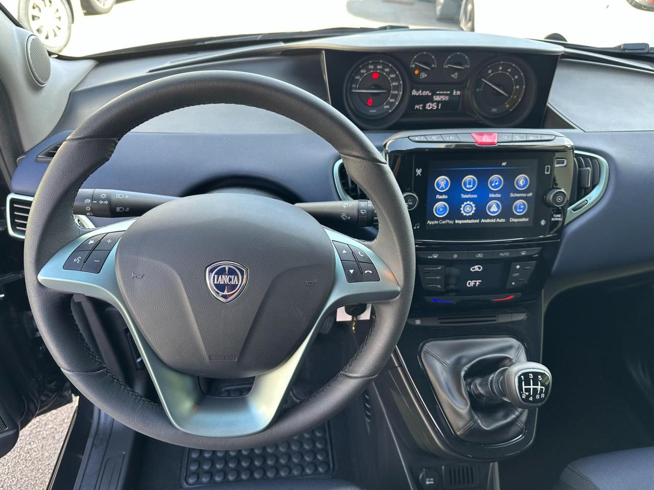 Lancia Ypsilon 1.0 firefly hybrid Platino s&s 70cv