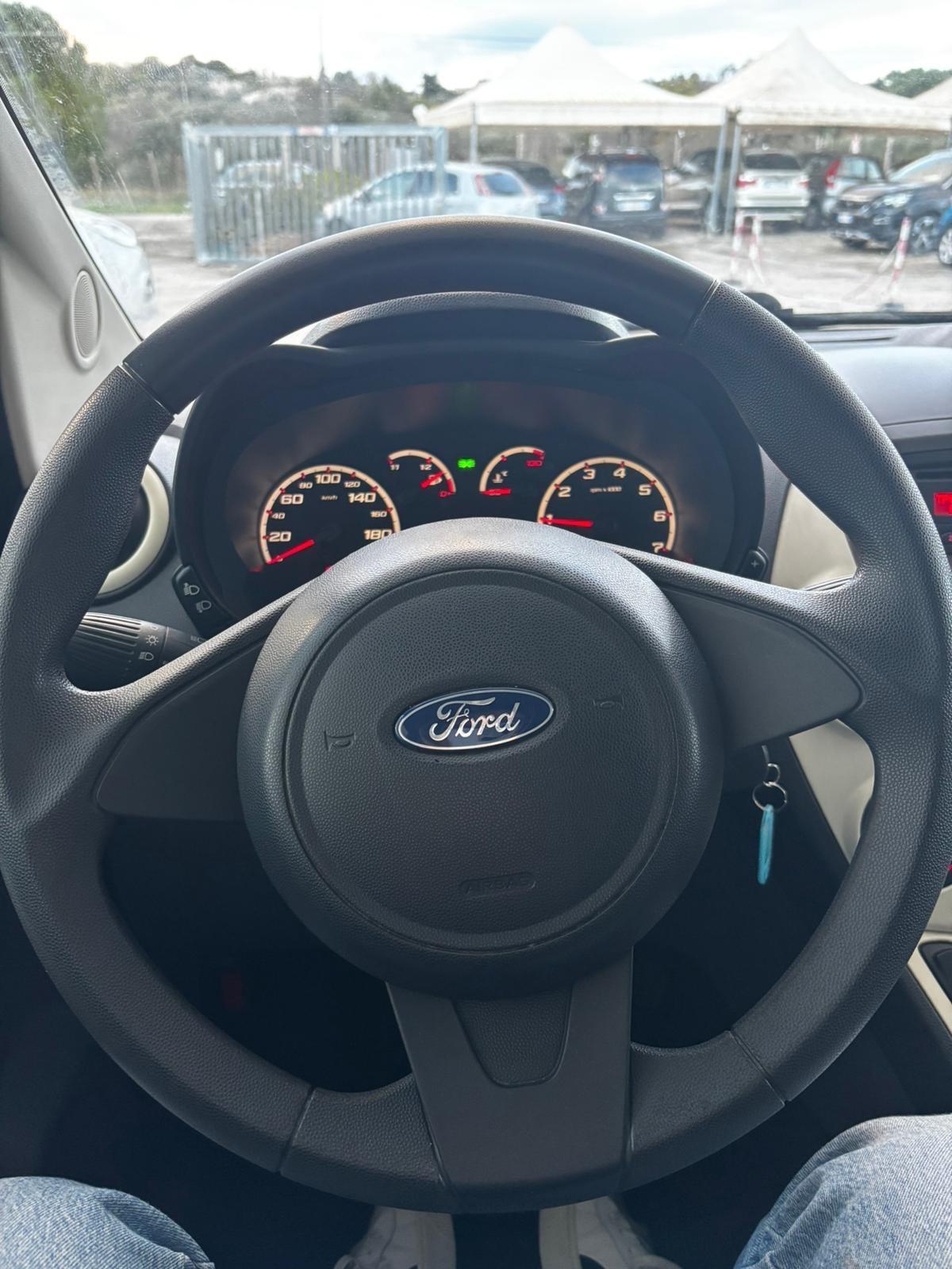 Ford Ka 1.2 8V 69CV Titanium