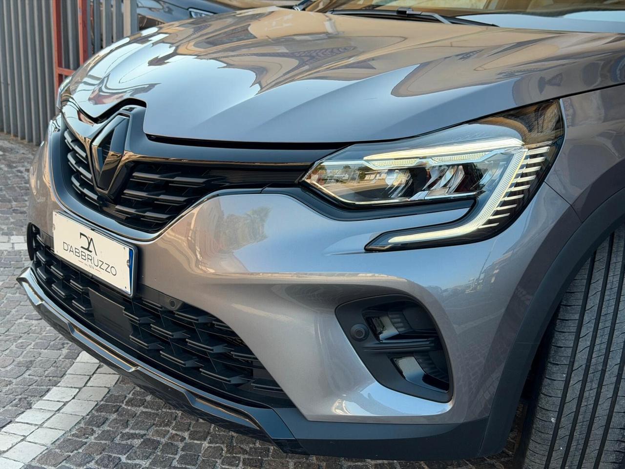 Renault Captur Full Hybrid 1.6 E-Tech 145 CV Rive Gauche