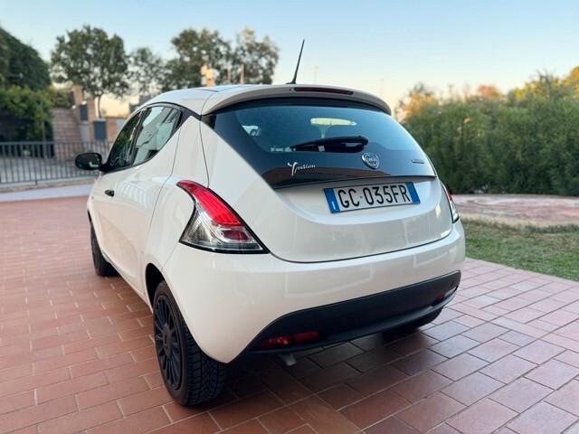 Lancia Ypsilon HYBRID soli 39000 km da 90 euro al mese