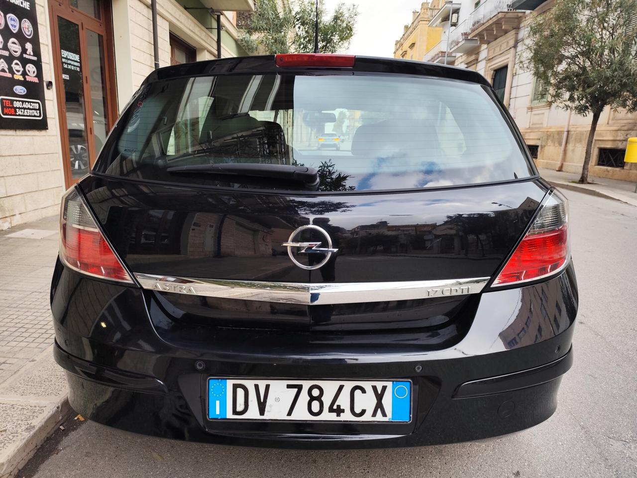 Opel Astra 1.7 CDTI 110CV COSMO BERLINA