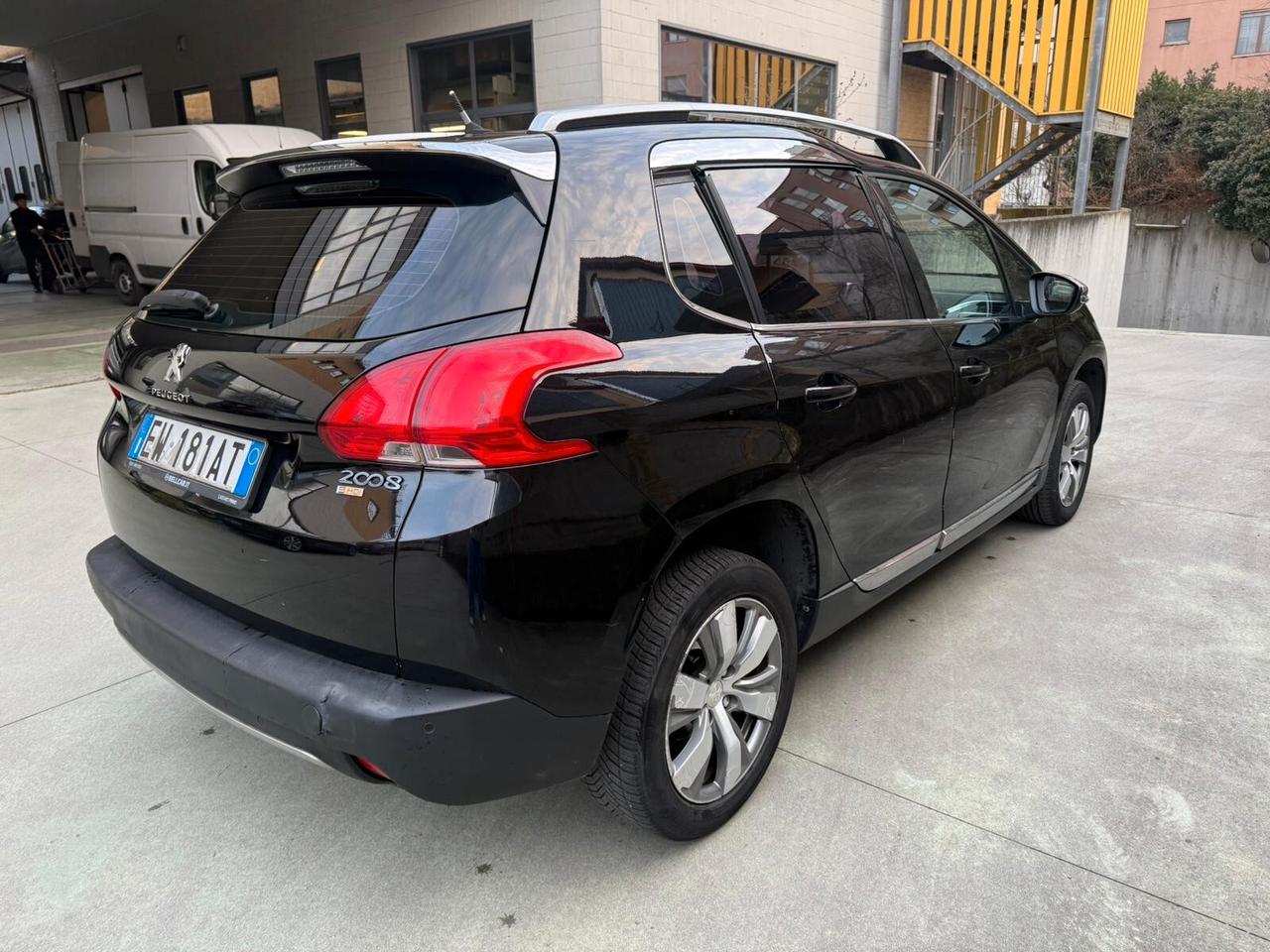 Peugeot 2008 1.6 e-HDi 92 CV Stop&Start Allure