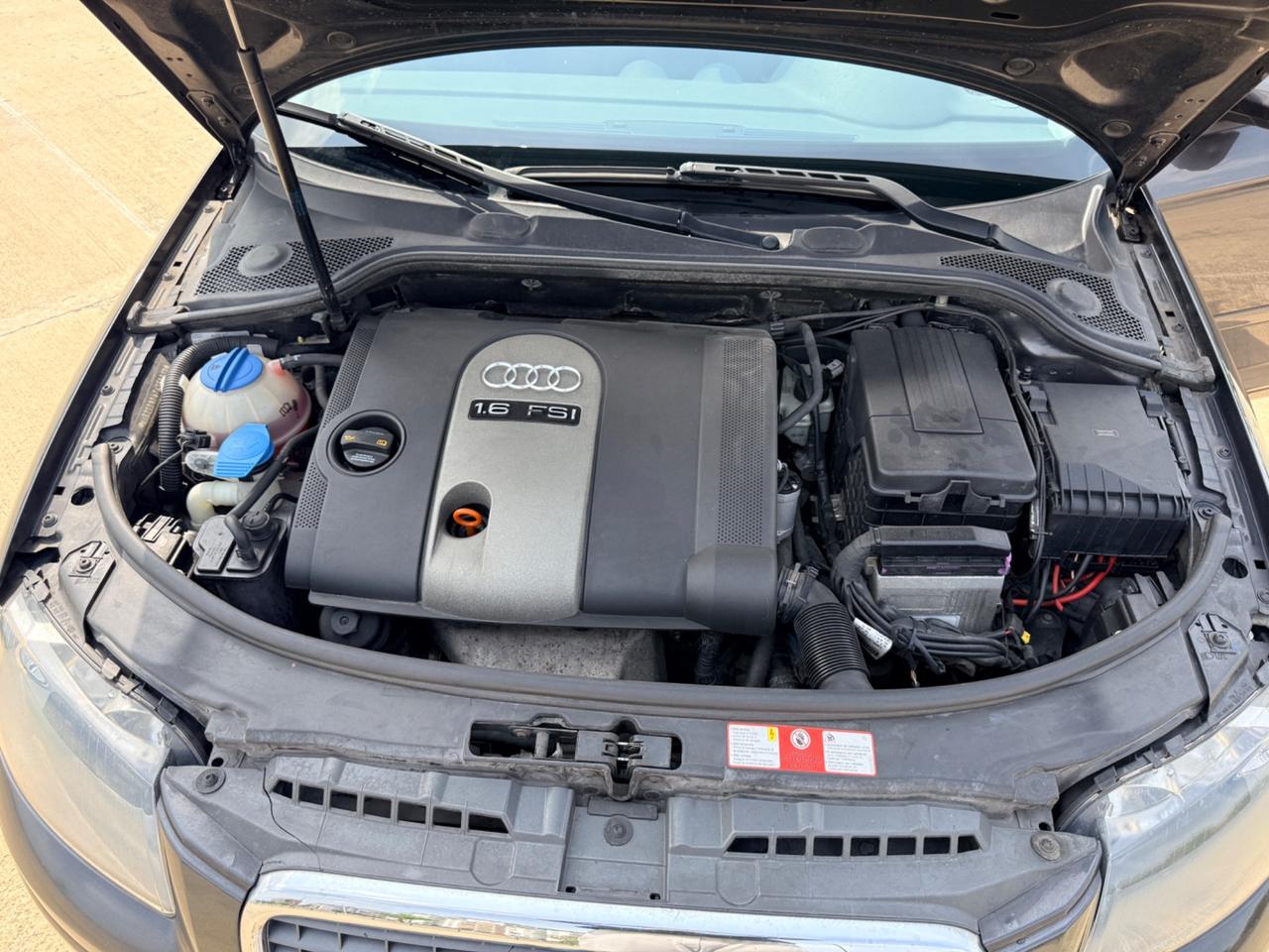 Audi A3 1.6 16V FSI Ambition GPL